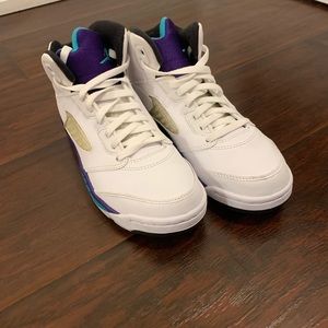 GRAPE JORDAN 5’s